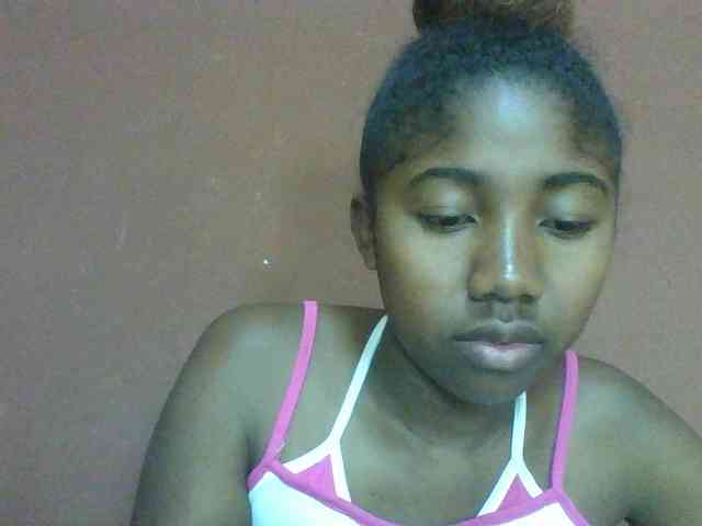 Nathalie0 webcam