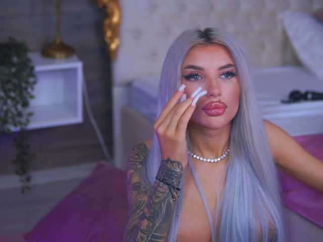  JuicyJessye chat room