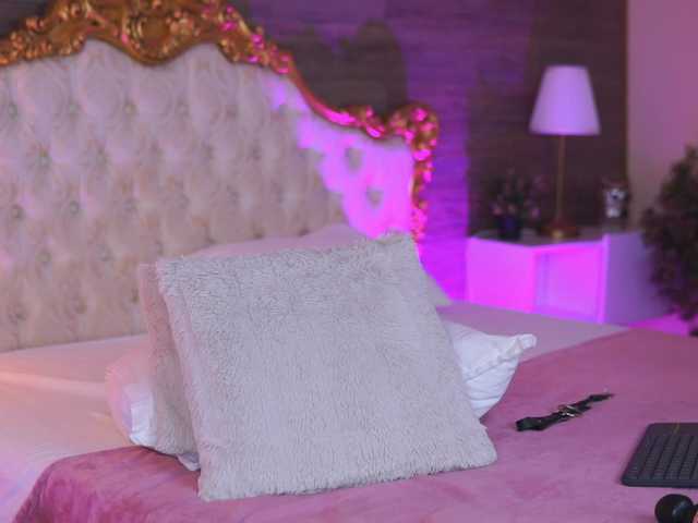 JuicyJessye from BongaCams is Freechat