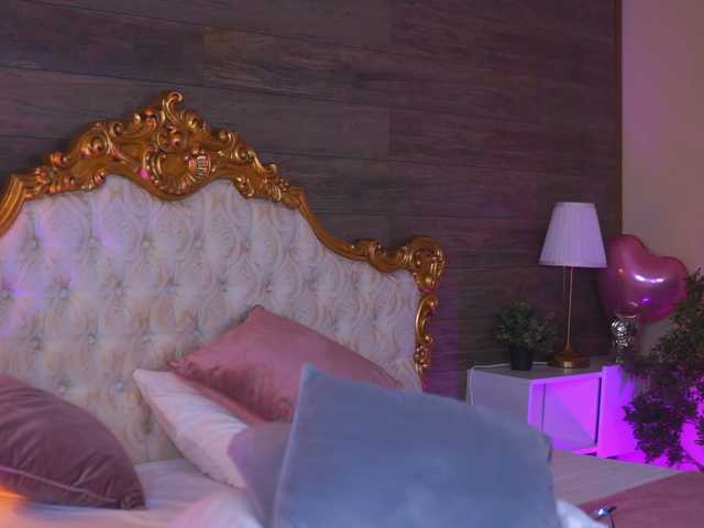 JuicyJessye — Hot blondie gone bad, let's make your deepest desires cum true tonight #teen #blonde #bigboobs  GOAL - SQUIRT AT @remain TOKENS LEFT