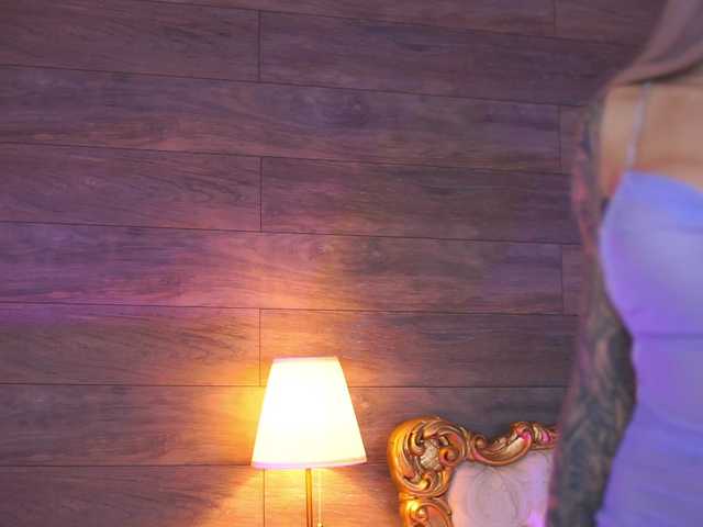 JuicyJessye from BongaCams is Freechat