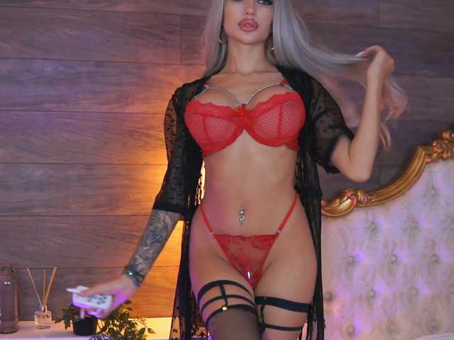 JuicyJessye from BongaCams is Freechat