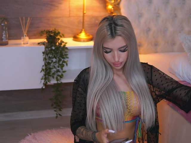 JuicyJessye from BongaCams is Freechat