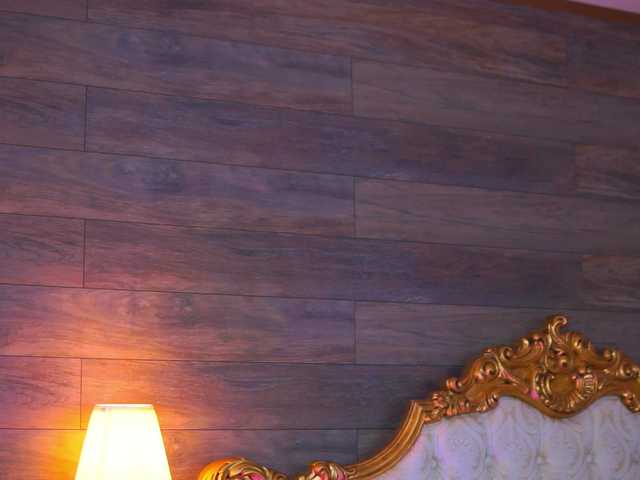 JuicyJessye live cam