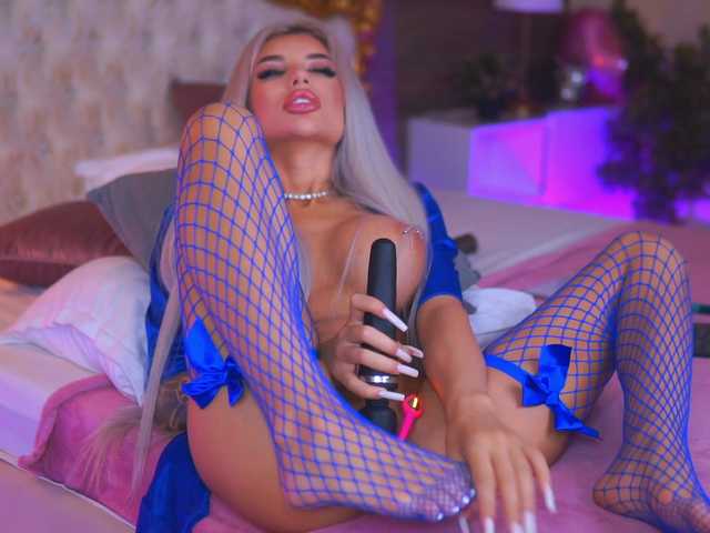 JuicyJessye's BongaCams profile