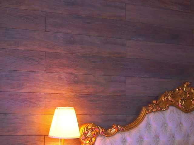 JuicyJessye's BongaCams show and profile