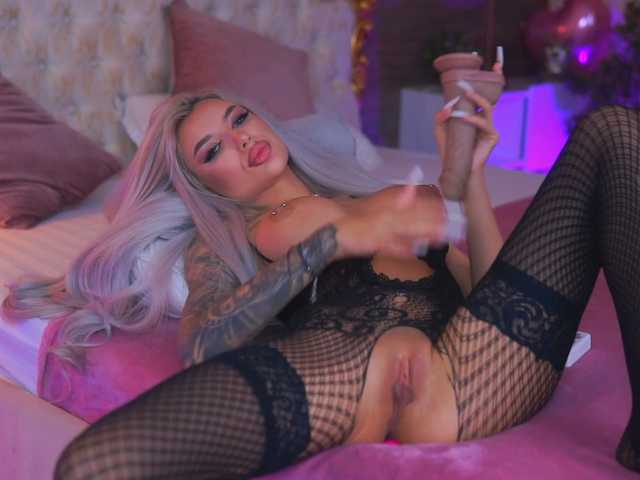 JuicyJessye's BongaCams profile