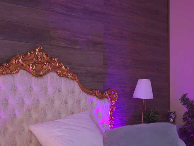  JuicyJessye chat room
