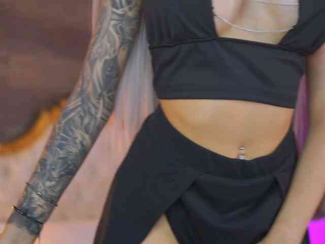 JuicyJessye webcam