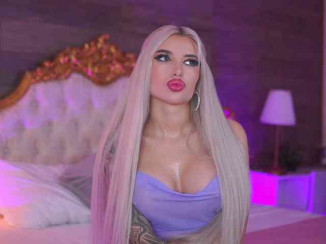 JuicyJessye webcam