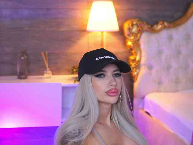 Модель: JuicyJessye