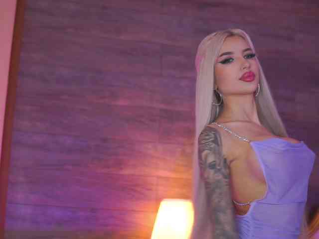 JuicyJessye webcam