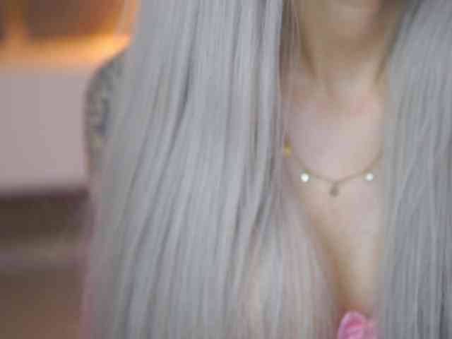 JuicyJessye webcam