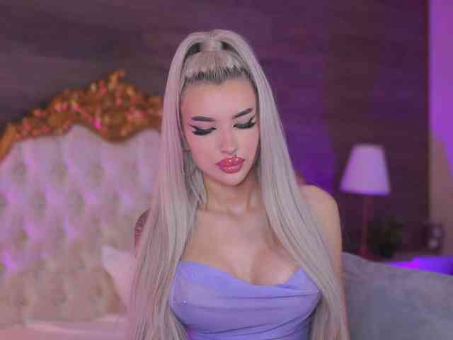 JuicyJessye webcam