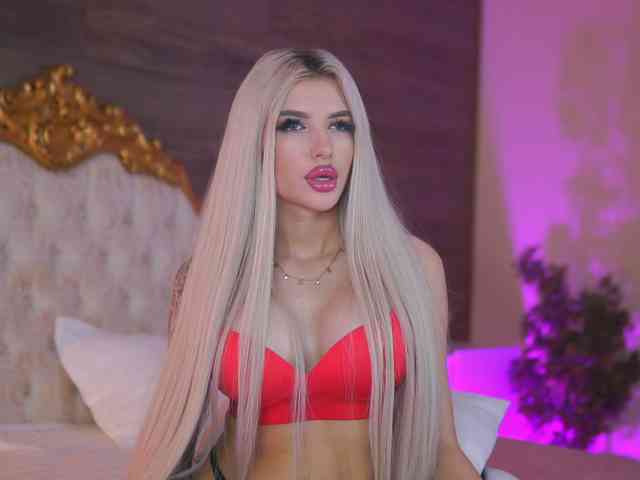 JuicyJessye webcam