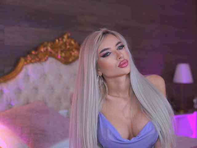 JuicyJessye webcam