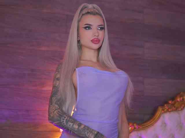 JuicyJessye webcam