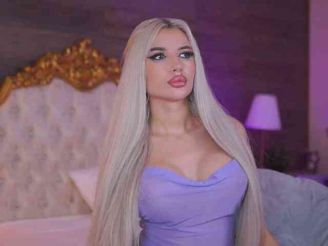 JuicyJessye webcam