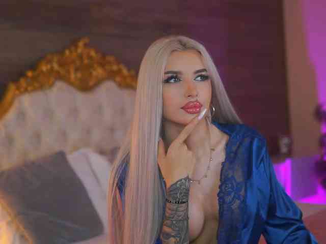 JuicyJessye webcam