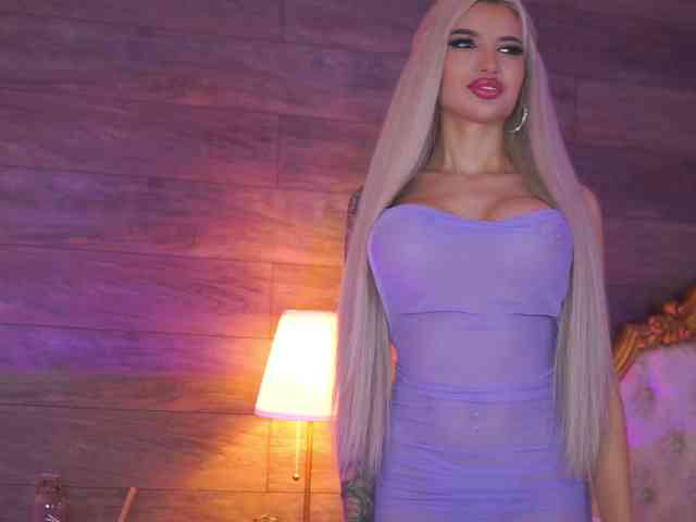 JuicyJessye webcam