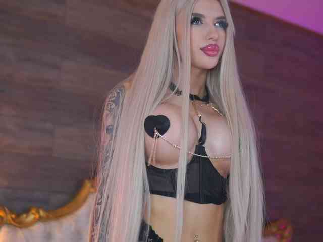 JuicyJessye webcam