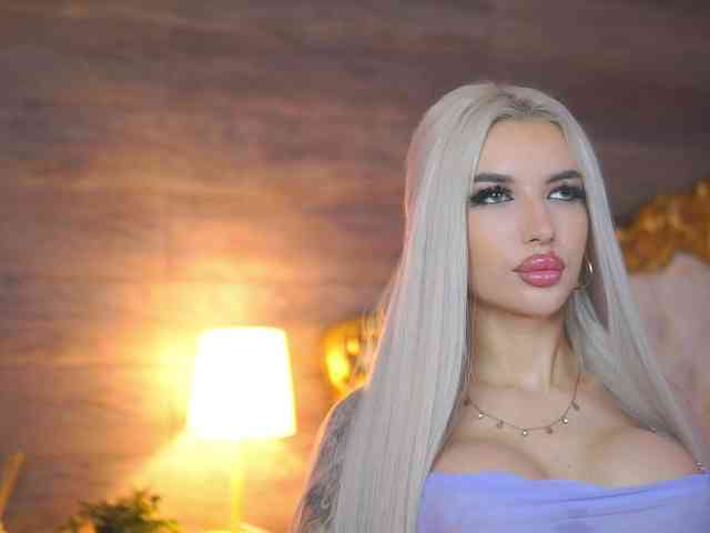 JuicyJessye webcam