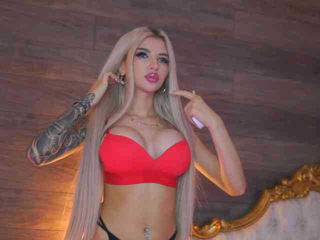 JuicyJessye webcam