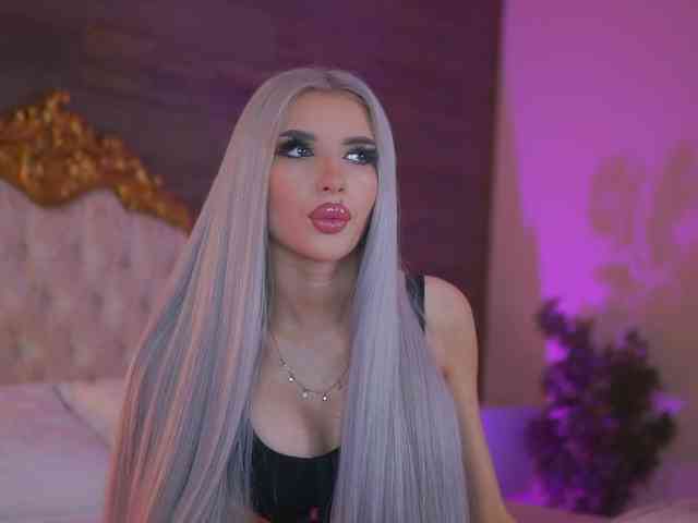 JuicyJessye webcam