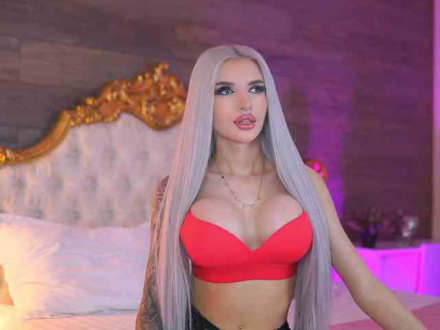 JuicyJessye webcam