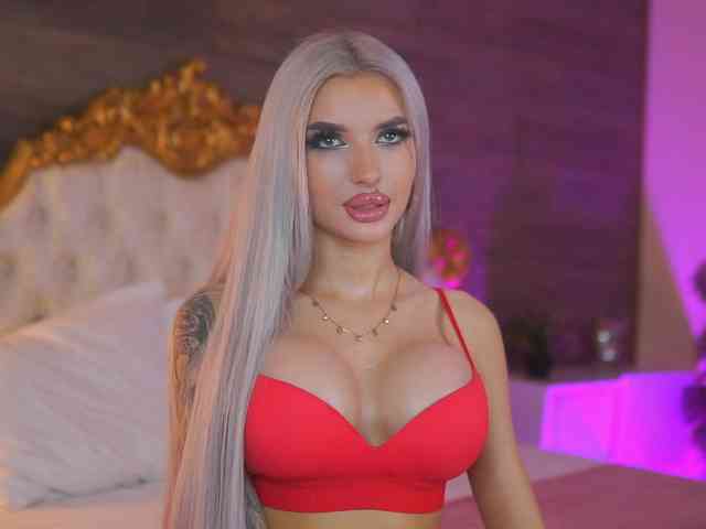 JuicyJessye webcam