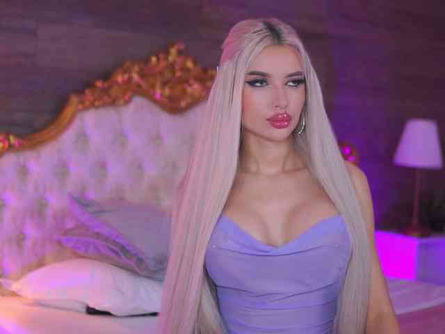 JuicyJessye webcam