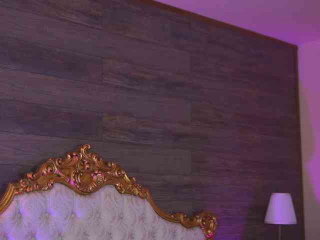 JuicyJessye webcam