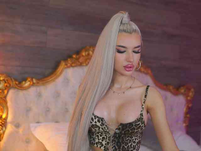 JuicyJessye webcam