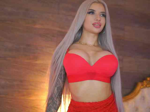 JuicyJessye webcam