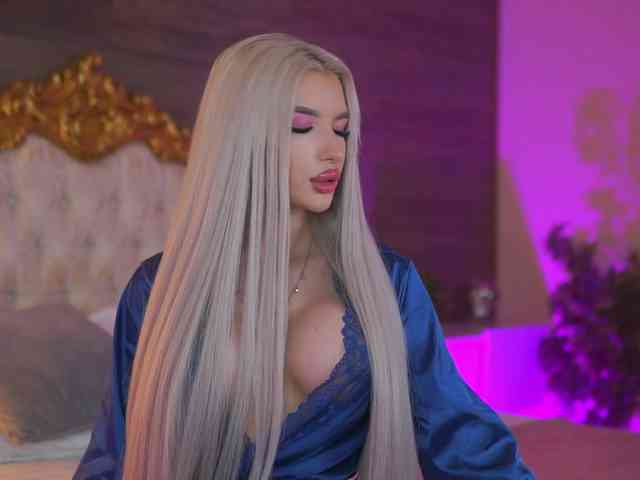 JuicyJessye webcam