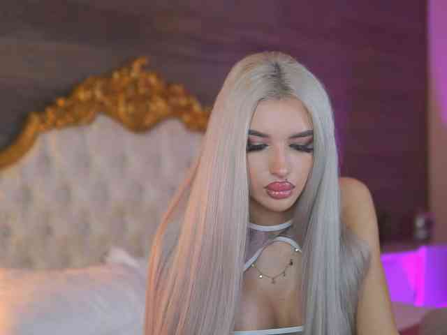 JuicyJessye webcam