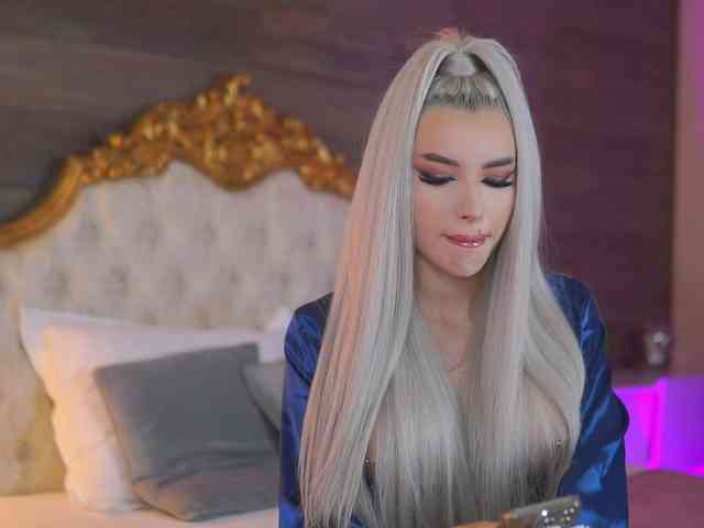 JuicyJessye webcam