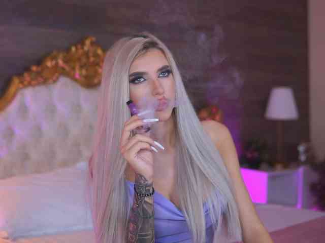 JuicyJessye webcam