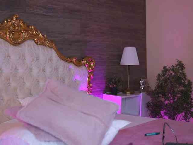JuicyJessye webcam