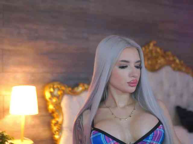 JuicyJessye webcam
