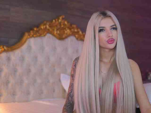 JuicyJessye webcam