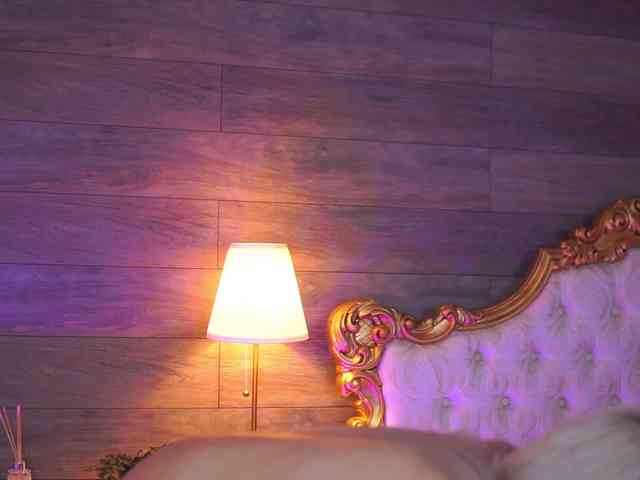 JuicyJessye webcam