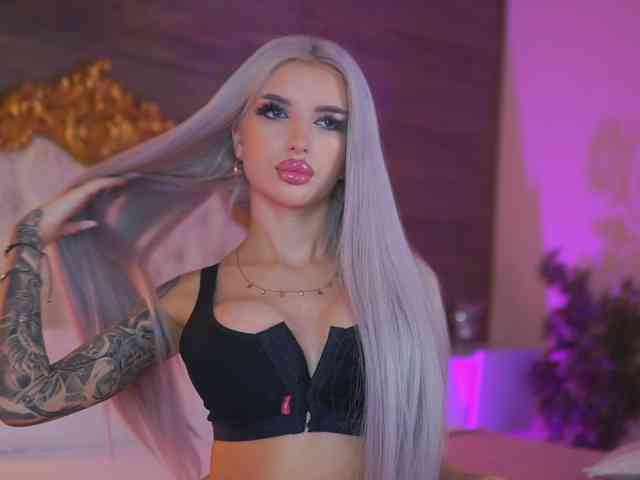 JuicyJessye webcam