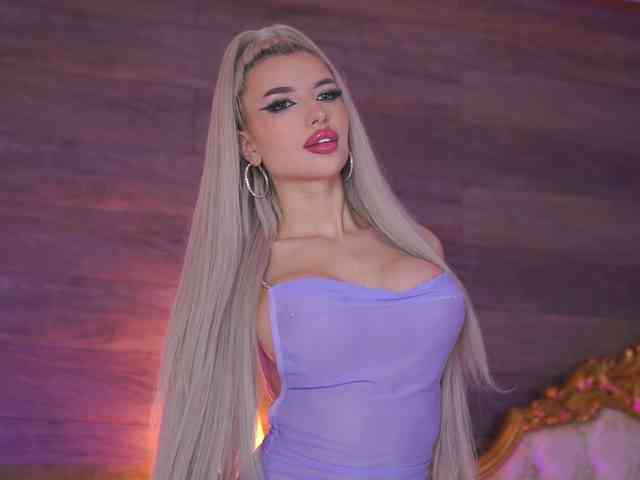 flirt chatroom JuicyJessye