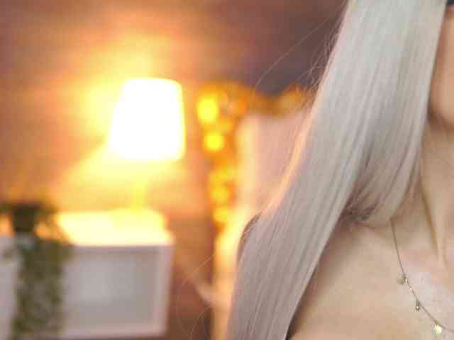 JuicyJessye webcam