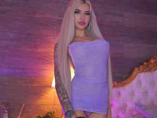 JuicyJessye webcam
