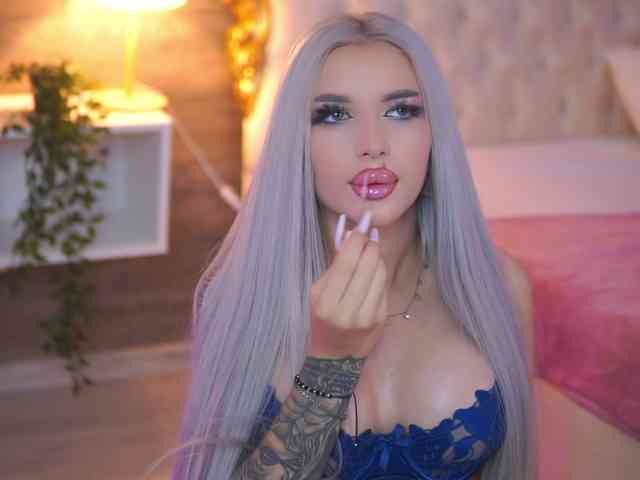 JuicyJessye webcam