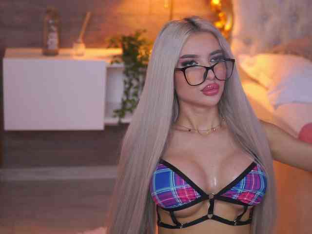 JuicyJessye webcam