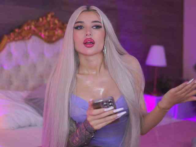JuicyJessye webcam