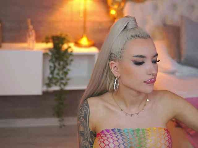 JuicyJessye webcam